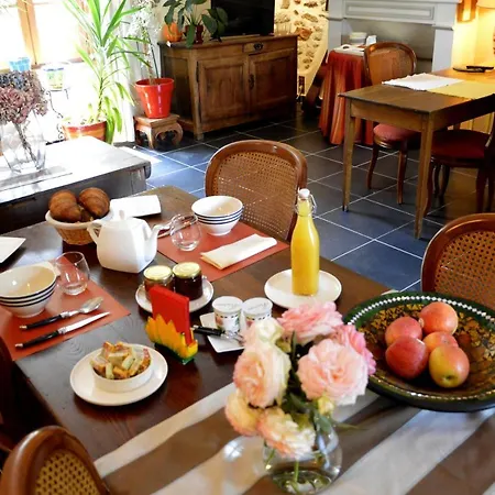 Les Du Bourg Bed and Breakfast Vitrac (Cantal)
