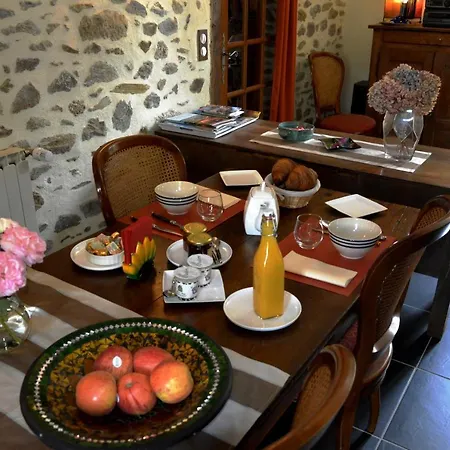 Les Du Bourg Vitrac (Cantal)